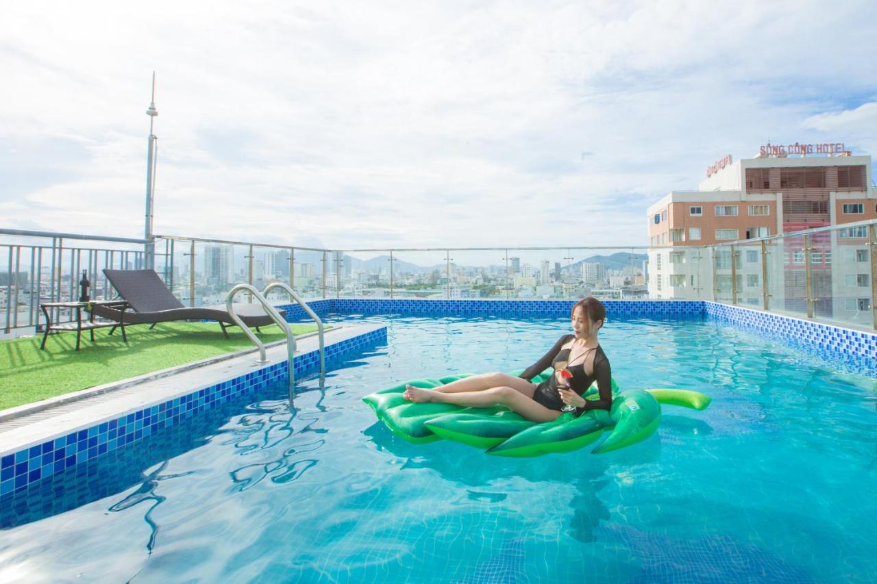 Maxhome Luxury Hotel Дананг Екстериор снимка